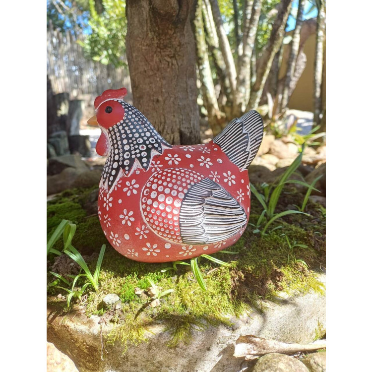 Galinha vermelha com flores  - Imagem: 2