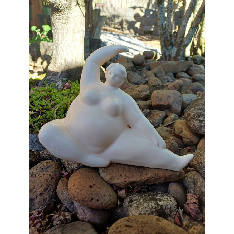 Escultura mulher yoga - Imagem: 2