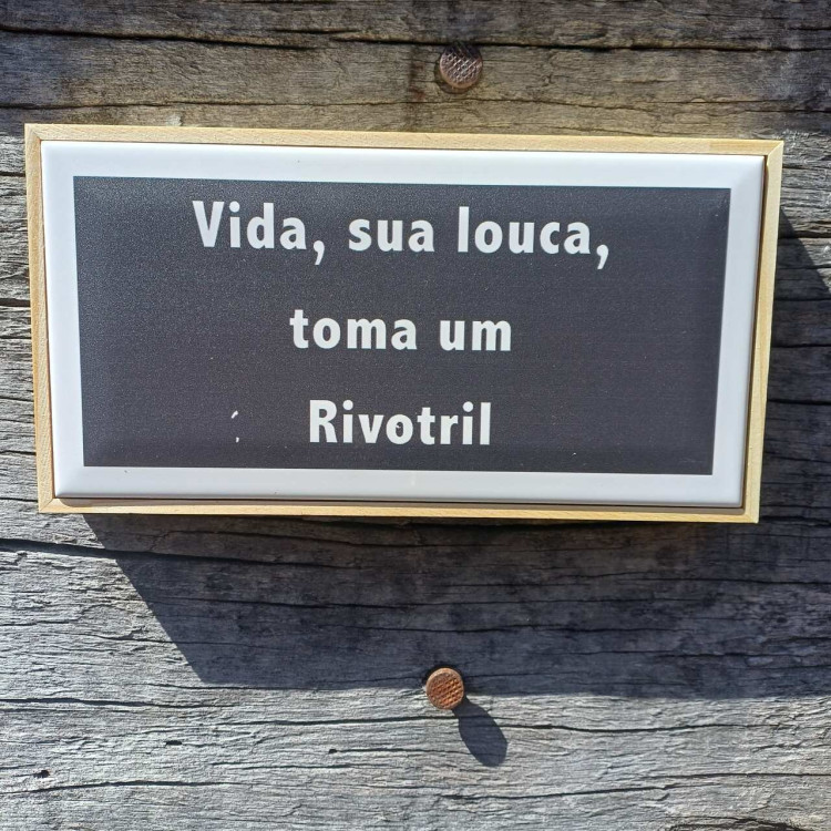 Azulejo divertido Rivotril - Imagem: 2