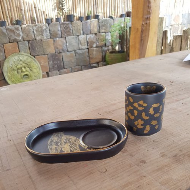 conjunto copo e bandeja onça - Imagem: 2